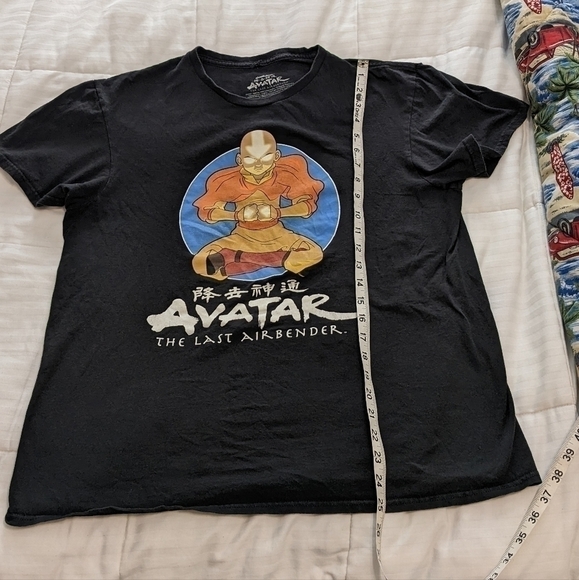Avatar the last Airbender graphic tee size Large - Picture 6 of 6